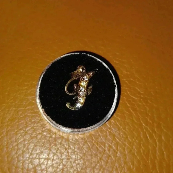 💙🌹Gold plated letter pendant "F" with faux diamonds - Picture 5 of 7